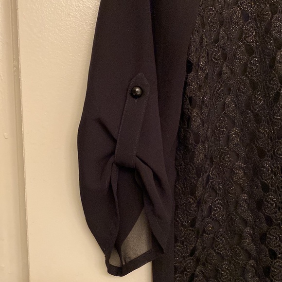 studio Y Blouse. EUC. Sz S. - Picture 4 of 6